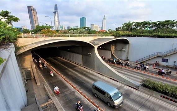守添隧道一瞥。（圖源：秋莊）