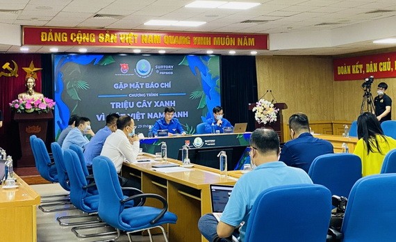 “百萬棵綠樹為綠化的越南”計劃新聞發佈會現場。（圖源：香茶）