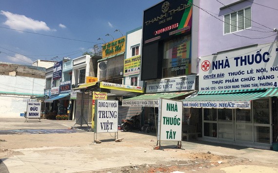 第一郡八月革命街各臨街住房部分面積已清拆，將場地移交給地鐵２號線項目。