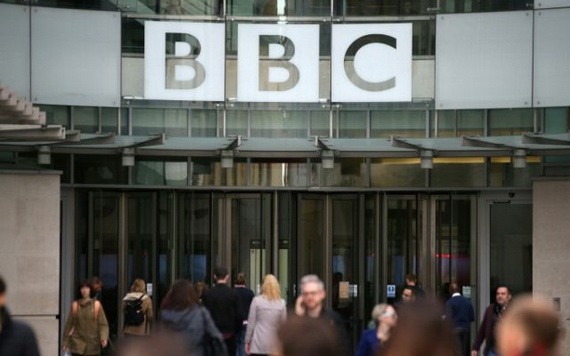 英國廣播公司總部大門一景。（圖源：互聯網）