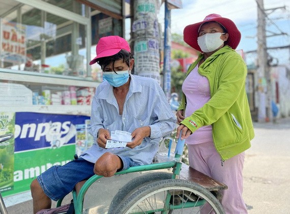 加促、及時把輔助金送到受新冠肺炎疫情影響者手中。