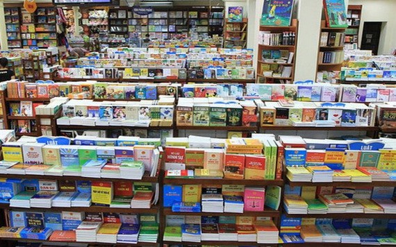 越南出版協會公佈了2020年經營結果令人矚目，新版書籍出版量為3.6萬種，出版總印數為4億冊。（示意圖源：互聯網） 