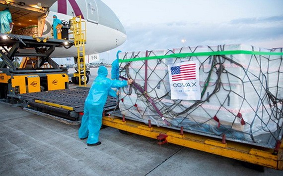 近150萬劑莫德納疫苗24日抵達本市新山一機場。（圖源：TL）