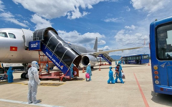 380 名廣南省貧民獲搭機回鄉