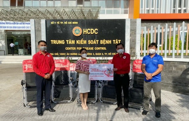 政府與人民上下一心致力抗疫 ảnh 1