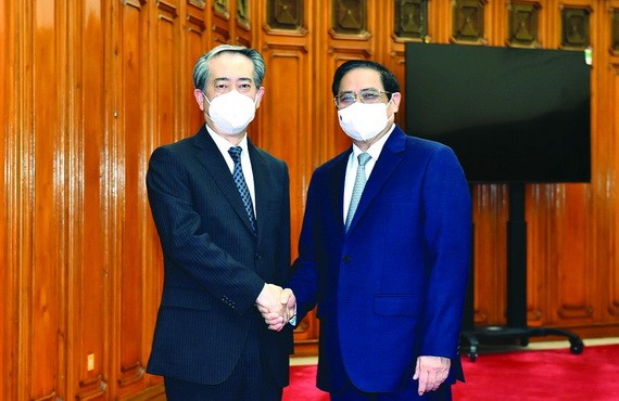 政府總理范明政接見中國大使熊波