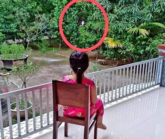 父女遠處相見的照片太感人了。