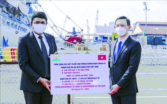 接受印度捐贈醫療儀器