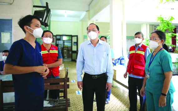 為不夠條件居家隔離確診者準備隔離區