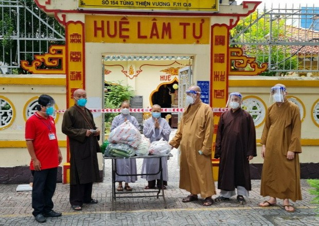 第八郡佛教會再度救濟貧困戶 ảnh 1