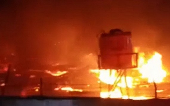 火災現場。（圖源：印度尼西亞之聲）