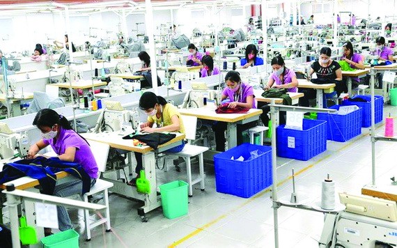 企業按照“三就地”模式運作。