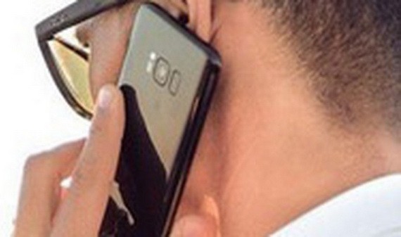 歹徒致電詐騙。