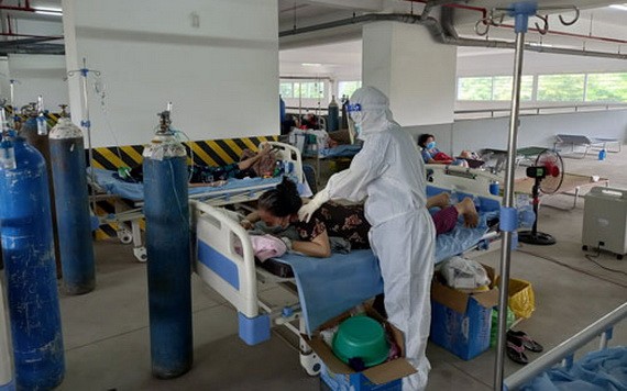 病人正在守德市環美新冠肺炎治療醫院接受治療。