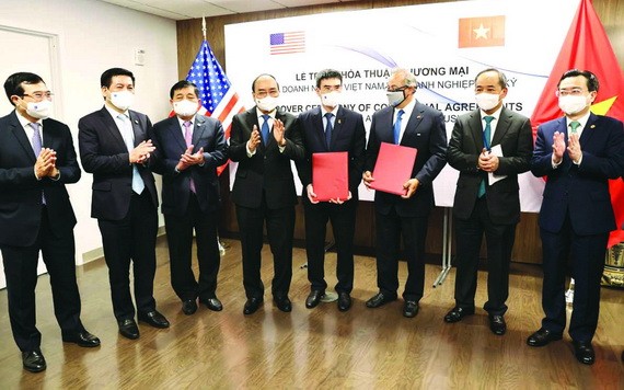 國家主席見證越南與美國企業簽署合作協議