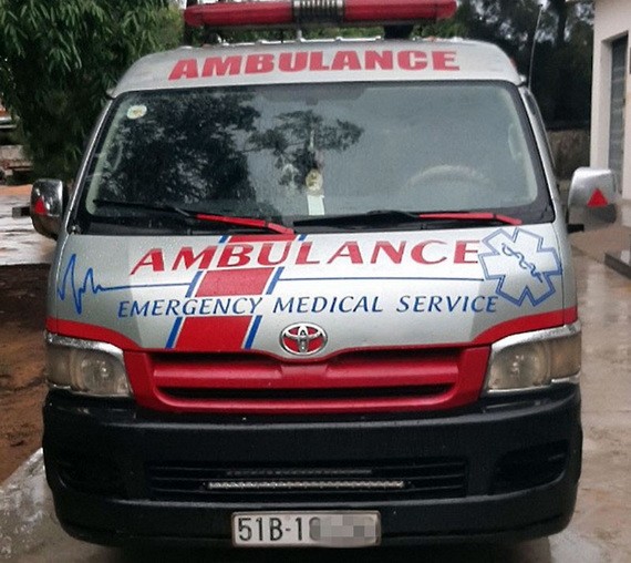 假救護車載人從本市返回富安省導致疫情傳播。 （照片由富安省綏和市公安科提供）。