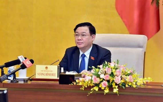 國會主席王廷惠主持座談會。（圖源：英芳）