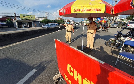 圖為13號國道上的一個檢查站。（圖源：孟和）