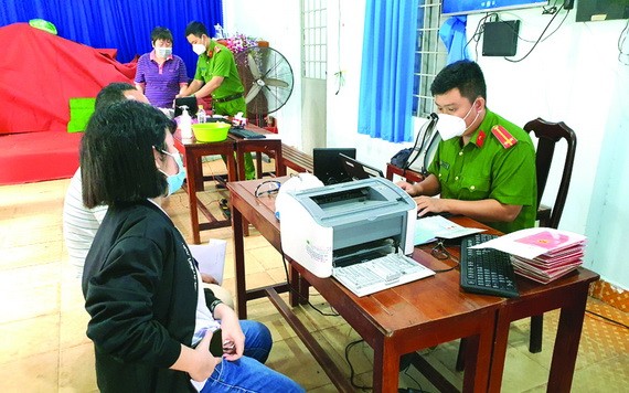 繼續為居民辦理公民身份證
