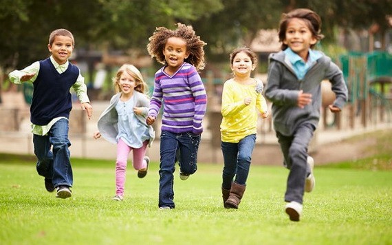 聯合國兒童基金會呼籲各國政府投入更多資源保護兒少心理健康。（示意圖源：互聯網）