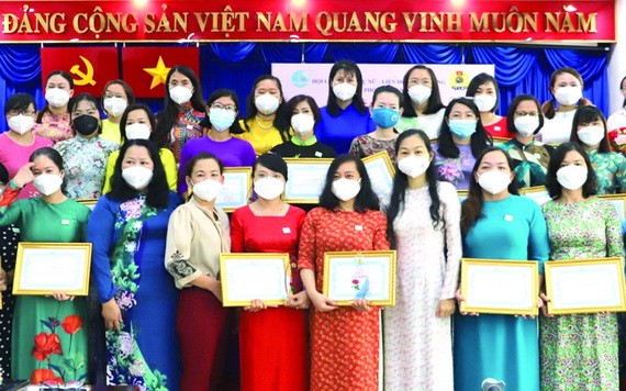 積極參與抗疫婦女獲表彰