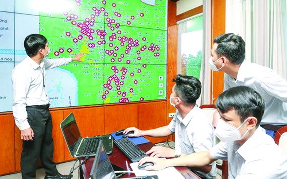 守德市智能調度中心應用資訊技術運作。