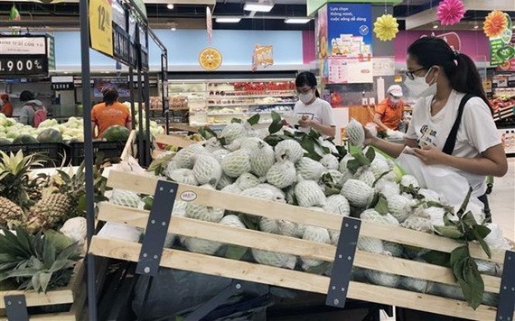 批發和零售業是受疫情影響最大的行業。（圖源：美芳）