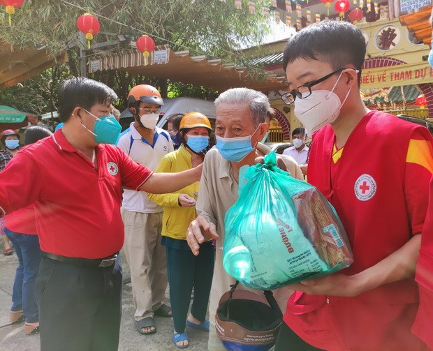 第八郡關照弱勢群體 ảnh 2