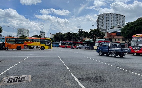 東區車站很多跨省客運路線仍未恢復運作。
