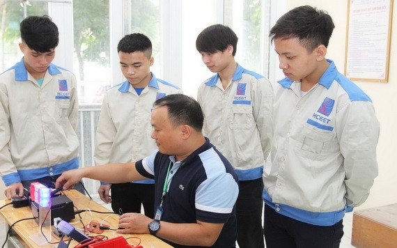 學員在職技學校實習。（圖源：越通社）