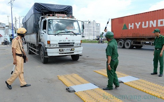 本市進入查處超載卡車高峰期