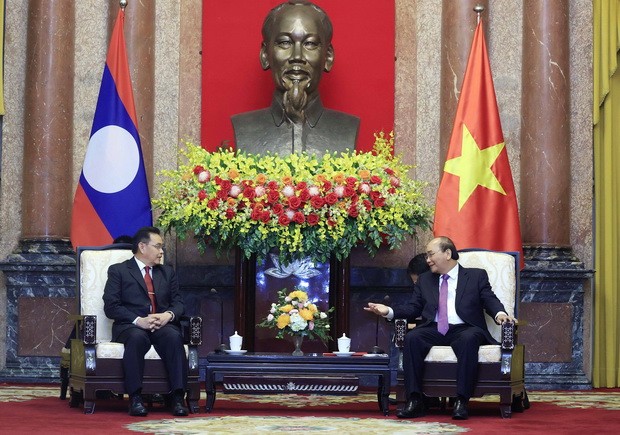 國家主席阮春福接見老撾國會主席 ảnh 1
