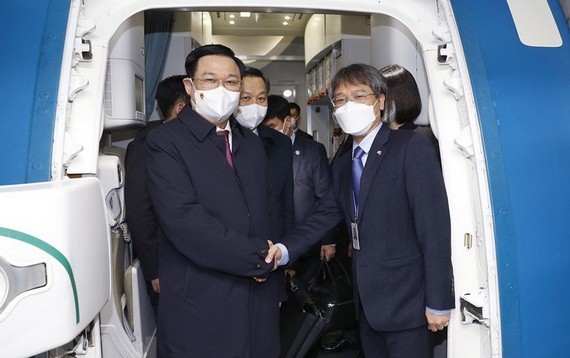 越南國會主席王廷惠歡迎儀式。（圖：越通社）