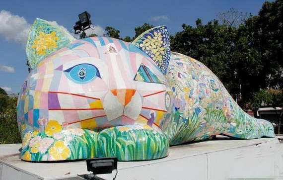 位於呵叻府市中心的展出作品。（圖：互聯網）