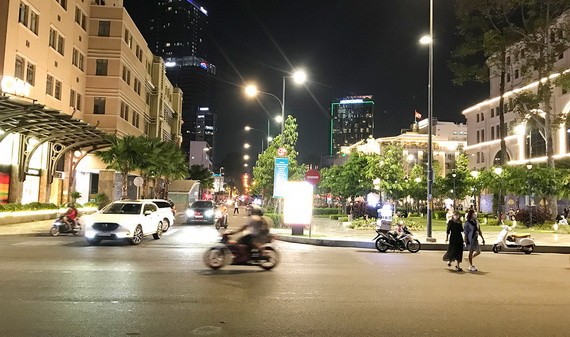 黎利街逐步恢復繁榮景象。