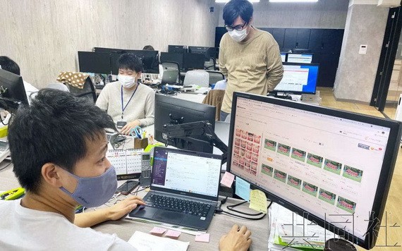 日企利用AI製作畢業相冊。（圖：共同社）