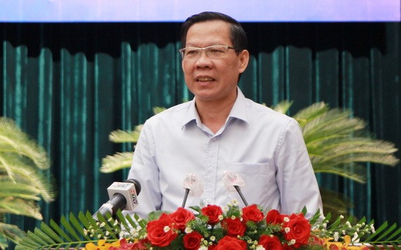 市人委會主席潘文邁在會上致辭。（圖：長黃）