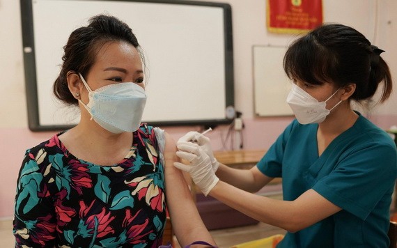 本市已開展為民眾接種第三劑新冠疫苗。