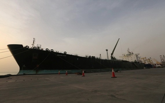 也門胡塞武裝3日說，該組織當日在也門荷台達市附近紅海海域扣押了一艘懸掛阿聯酋國旗的船。（圖：路透社）