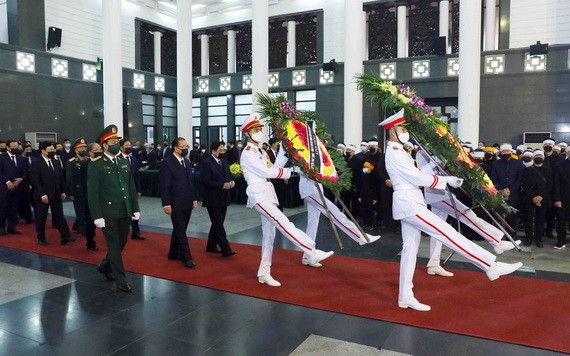 黨中央原書記、政府原副總理阮崑喪禮隆重舉行