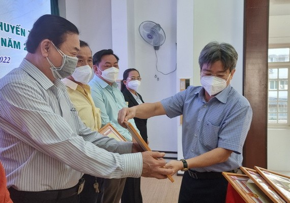 各會館及各學校勵學會獲郡勵學會表彰。