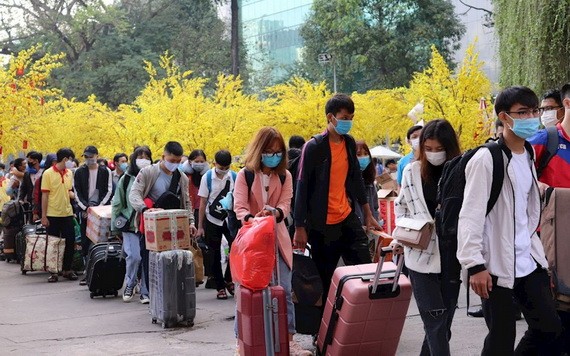 大學生獲輔助回鄉過年車票。