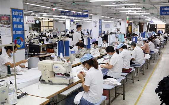 本市受新冠肺炎疫情影響的勞動者達46.8%。