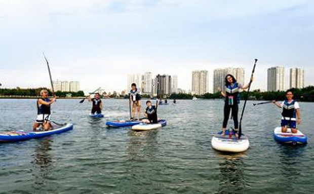 在西貢河體驗划槳板運動 ảnh 1