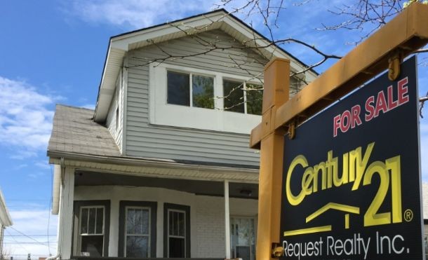 安省政府10月24日晚宣佈，從25日起將俗稱房地產“外國買家稅”的非居民投機稅稅率由20%提高至25%。（示意圖：互聯網）