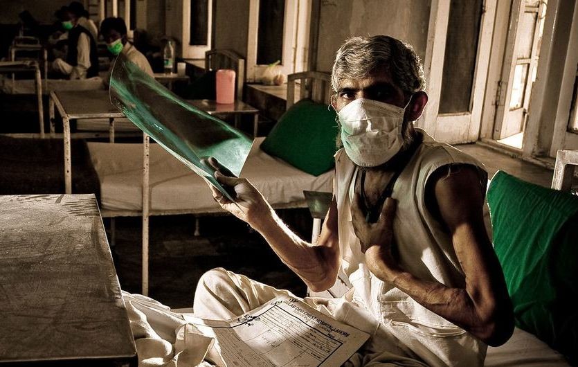 該報告顯示，去年全球新增結核病確診病例達640萬例，高於2020年的580萬例。（圖：WHO）