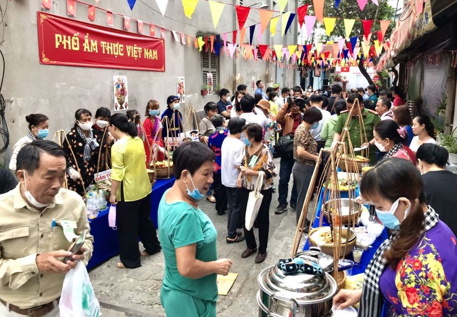 第六郡發揮民族大團結精神 ảnh 3