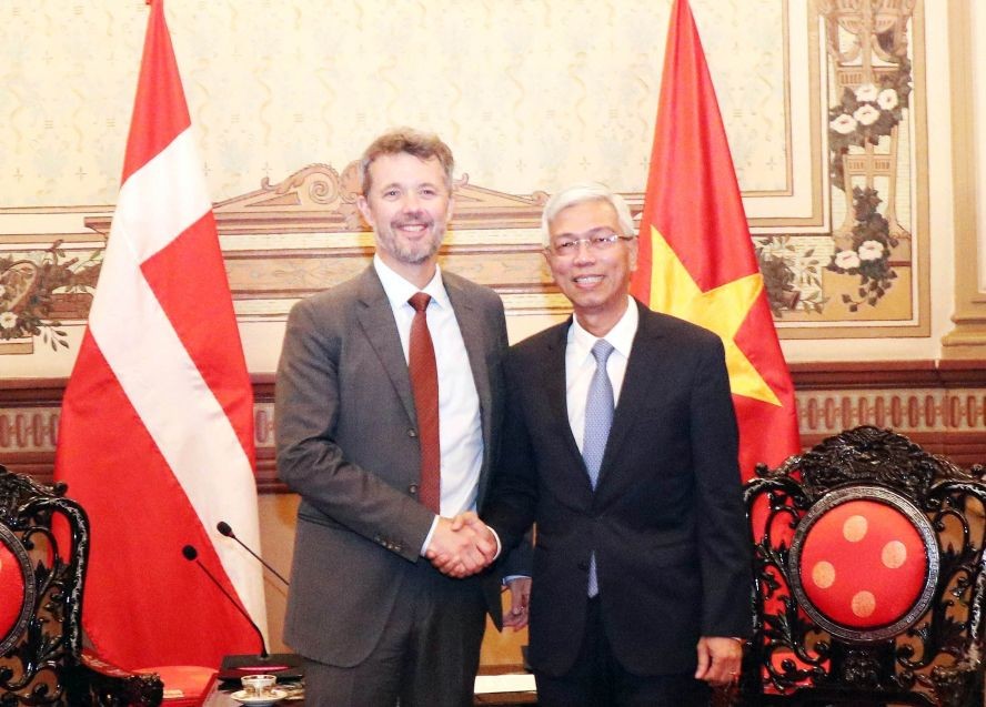 市領導接見丹麥王儲弗雷德里克