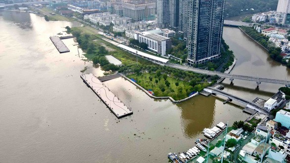 第一郡巴遜地鐵站區的西貢河岸道路。