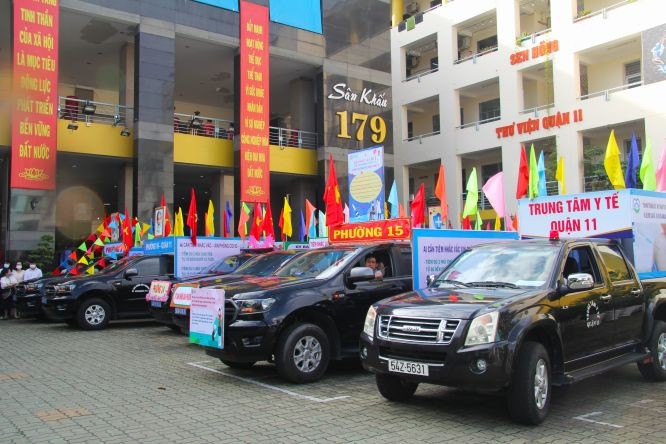 第十一郡疫苗接種宣傳車隊。